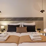 Jolly Suites